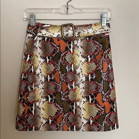 SNAKE SKIN SKIRT “Bennett”-Song of Style REVOLVE - Picture 4 of 8